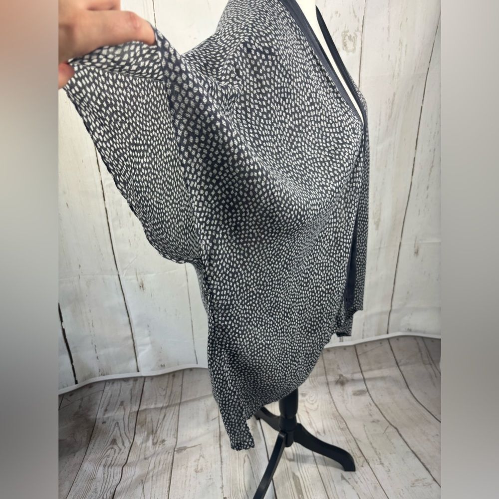 Loft Kimono Cardigan Coverup Gray Lightweight Rayon - Picture 4 of 7